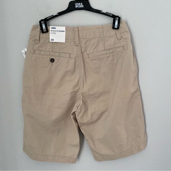 Old Navy Men’s Broken in Straight 10” Inseam Tan Chino Shorts size 28 - Picture 2 of 3